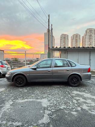 CHEVROLET VECTRA 2.2 SFI GLS 16V GASOLINA 4P AUTOMÁTICO CHEVROLET VECTRA 2.2 SFI GLS 16V GASOLINA 4P AUTOMÁTICO